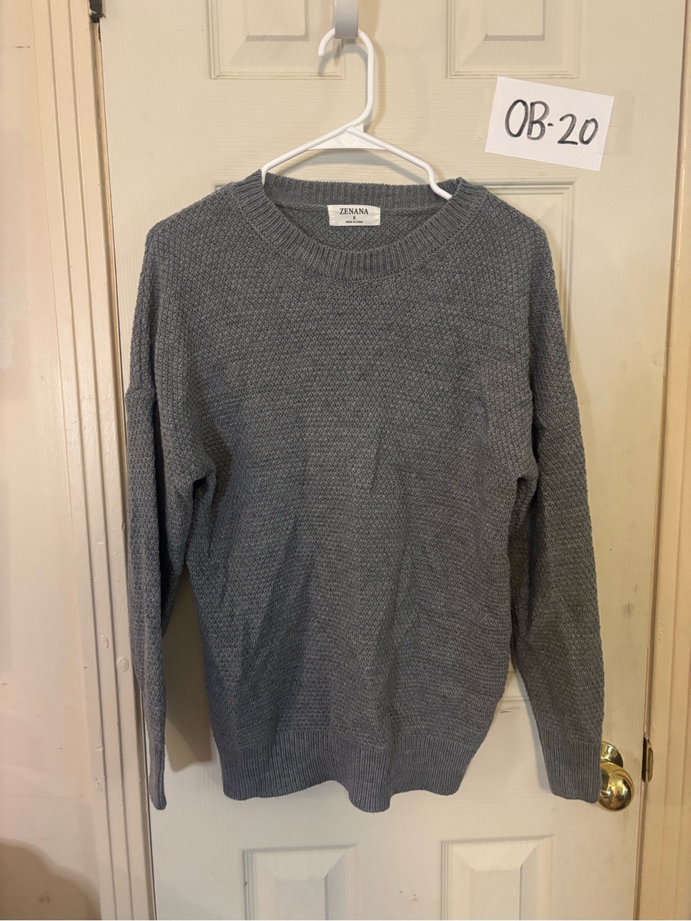 Zenana Outfitters Women’s Heather Gray Crewneck Knit Sweater